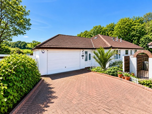 View Full Details for Huccaby Close, Brixham Heights, Brixham